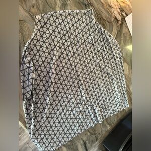 Monbebe 4-In-1 Multipurpose Nursing Cover and Infinity Scarf, Blue.